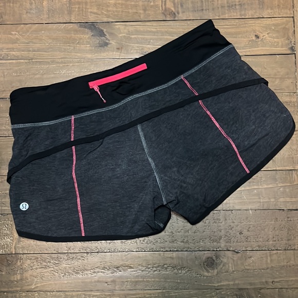 Lululemon Speed Shorts - Picture 2 of 4